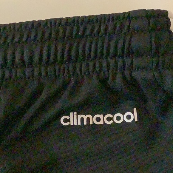 Adidas Climacool Kids Shorts Size XS Preloved - Picture 4 of 5